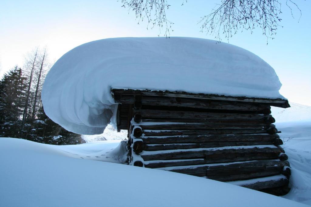Haus Mattle Apartment Pettneu am Arlberg Bagian luar foto