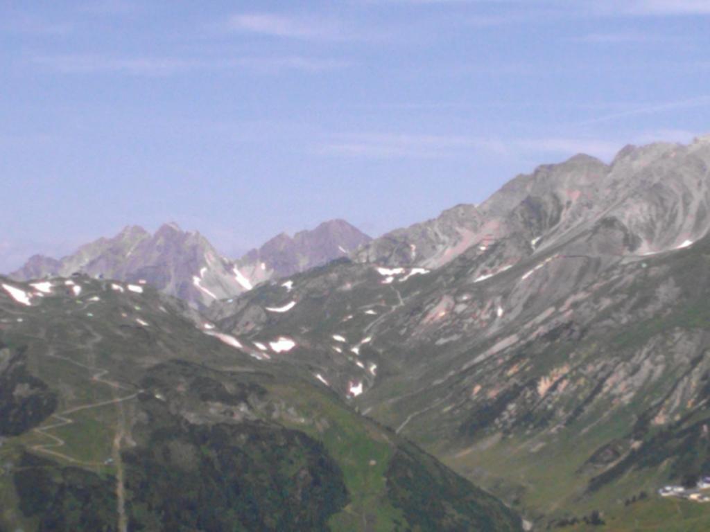 Haus Mattle Apartment Pettneu am Arlberg Ruang foto
