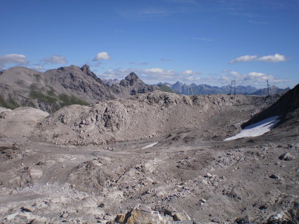 Haus Mattle Apartment Pettneu am Arlberg Ruang foto