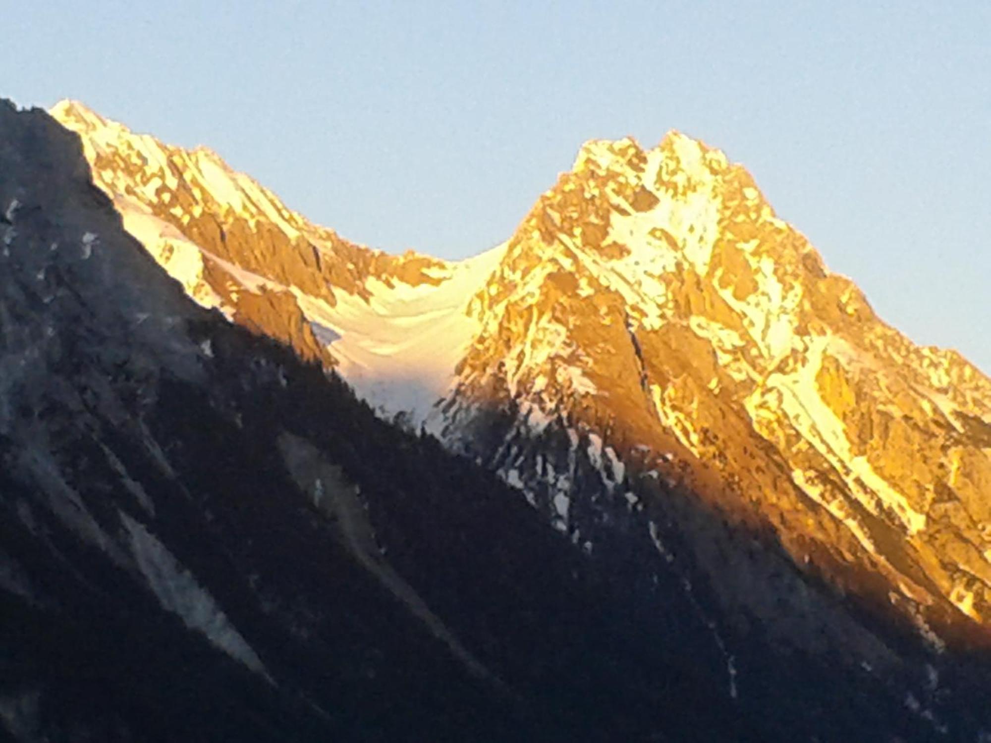 Haus Mattle Apartment Pettneu am Arlberg Bagian luar foto
