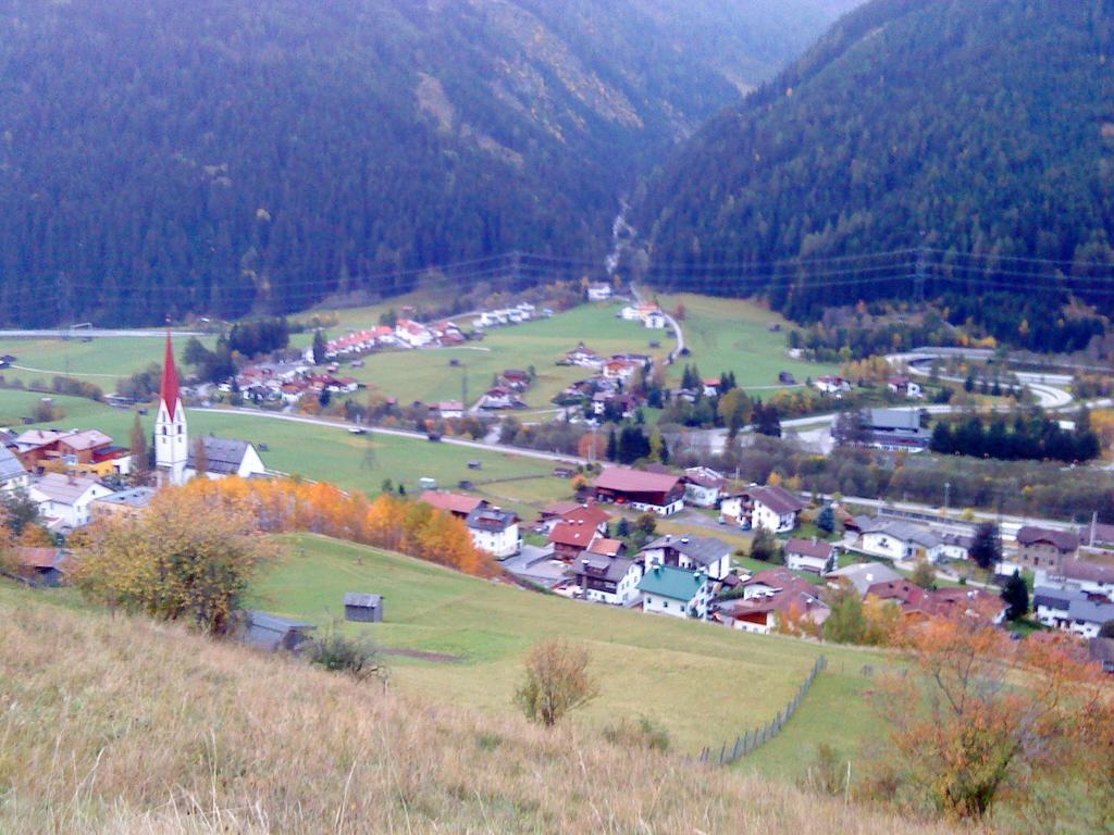 Haus Mattle Apartment Pettneu am Arlberg Bagian luar foto