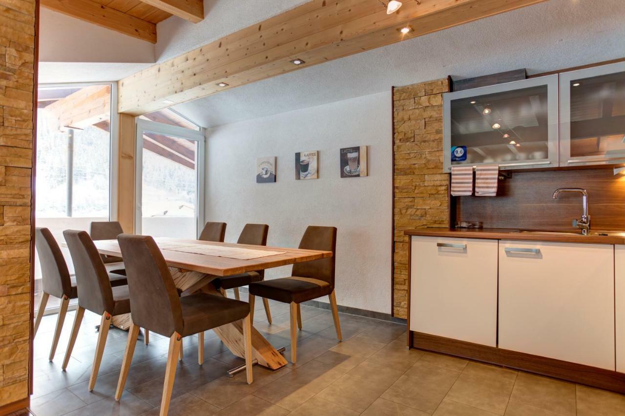 Haus Mattle Apartment Pettneu am Arlberg Bagian luar foto